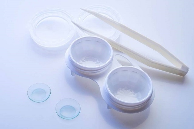 gas permable contact lenses thumbnail case tweezers